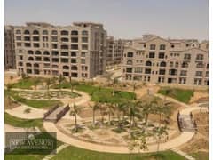 Apartment 4th floor 168 meter  Double view in Green square AL moastakbal City .