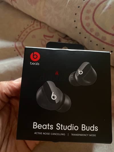 Beats Studio Buds