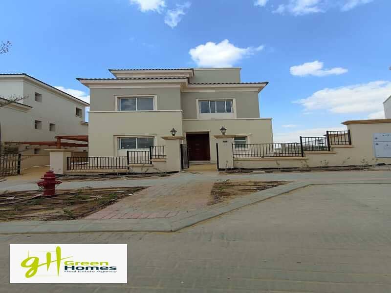 TownHouse 253m for sale best location in Uptown Cairo - Emaar 7