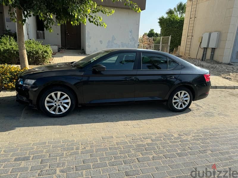 Skoda Superb 2018 3