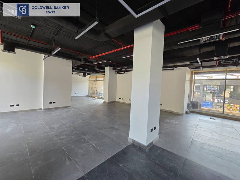 Fully Finished Office 225 sqm for RENT in a prime location in a well known mall in El sheikh Zayed 2