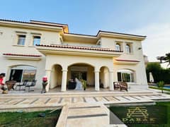 For sale: A palace in Madinaty, featuring 7 bedrooms, luxurious finishes, first-time occupancy, fully furnished with a swimming pool. The property is 0