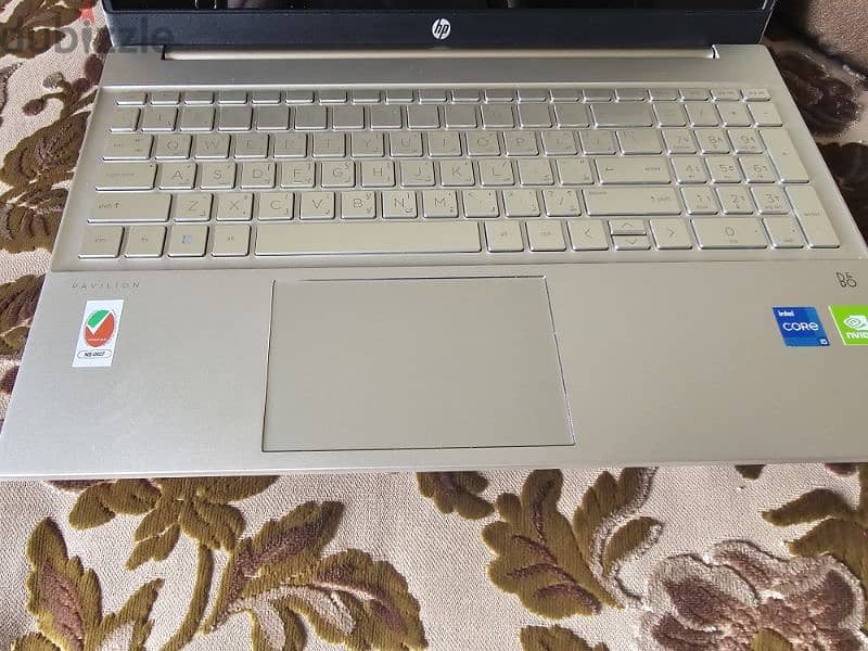 HP pavilion 15 , 8 G ram, 512 HD, Intel Core i5,touch screen 10