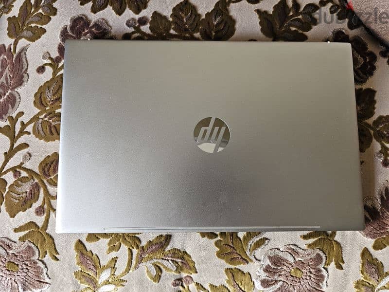 HP pavilion 15 , 8 G ram, 512 HD, Intel Core i5,touch screen 11