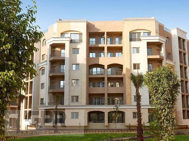 The price has been reduced to 4 million pounds for a limited period. An apartment for immediate delivery, 3 master rooms with a dressing room in Al Ma 4