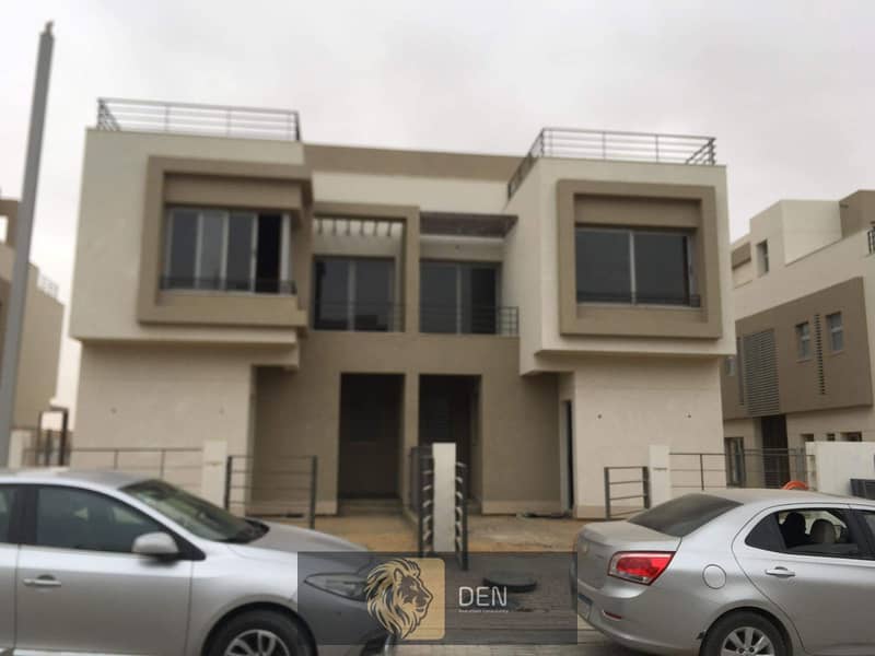 Twin House with Immediate Delivery for Sale in Palm Hills, New Cairo 1