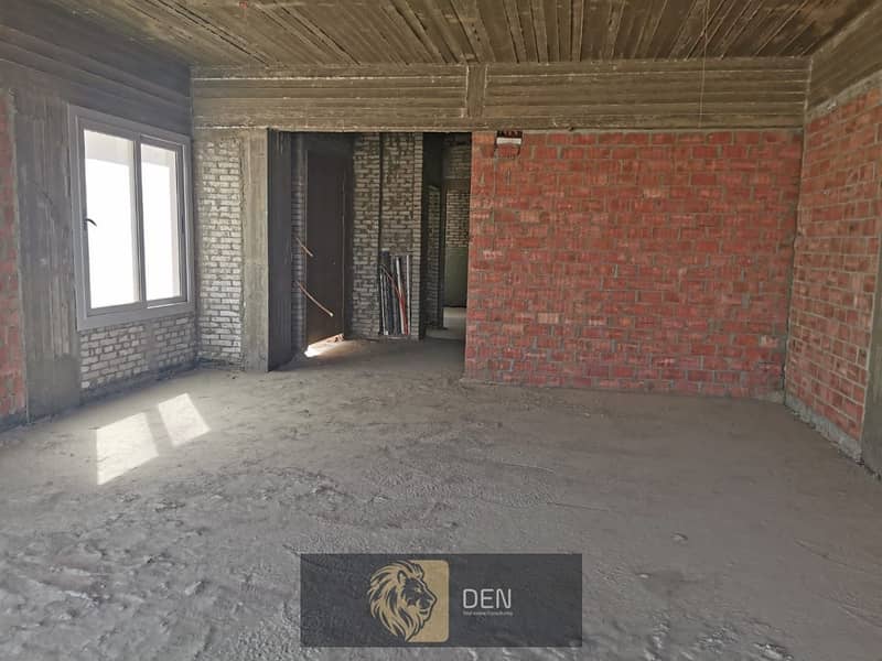 Twin House with Immediate Delivery for Sale in Palm Hills, New Cairo 14