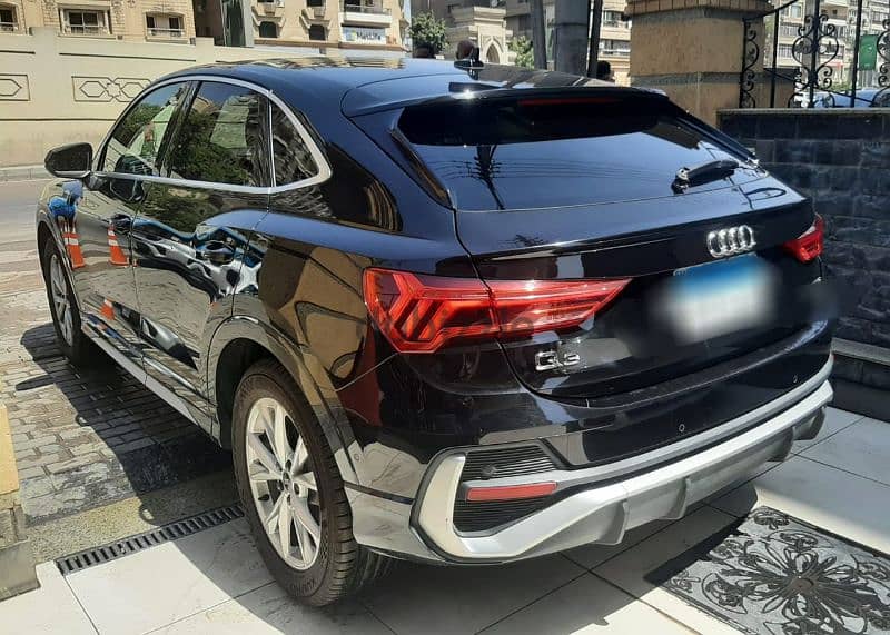 Audi Q3 2021 sport back Sline - أودي كيو 3  فابريكا بالكامل 4