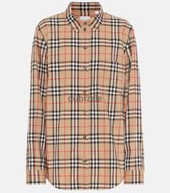 قمصين burberry  اصلي مقاس xl بسعر خيالي 0