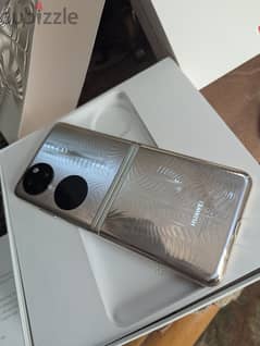 Huawei p50 pocket gold edition