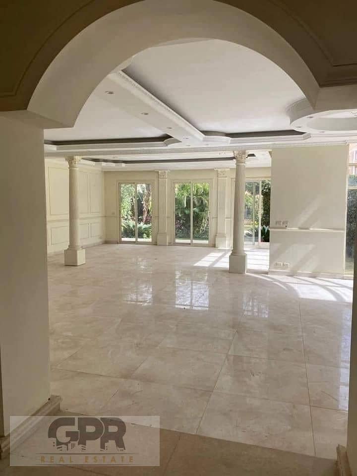 villa for sale in la vista patio 5 in el shorouk / فيلا للبيع فى لافيستا الباتيو 5 فى الشروق 0