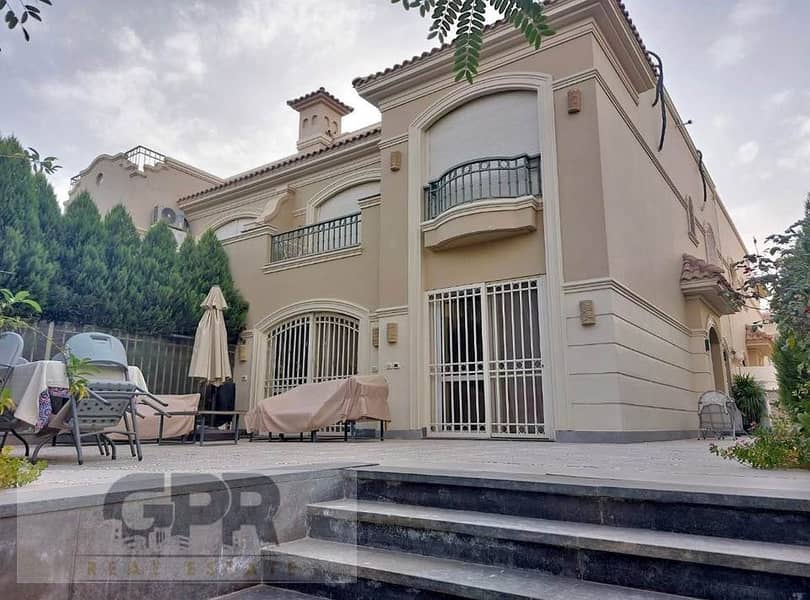 villa for sale in la vista patio 5 in el shorouk / فيلا للبيع فى لافيستا الباتيو 5 فى الشروق 5