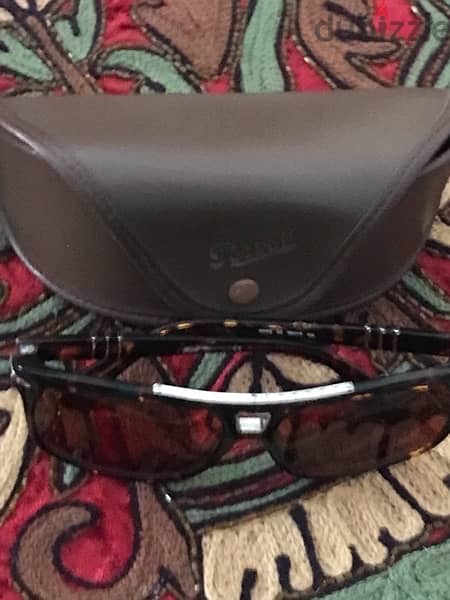 نظارة شمسية بيرسول الأصليةOriginal Persol sunglasses 3