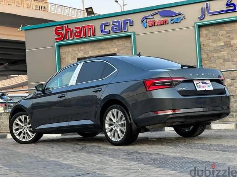 Skoda Superb 2021 4