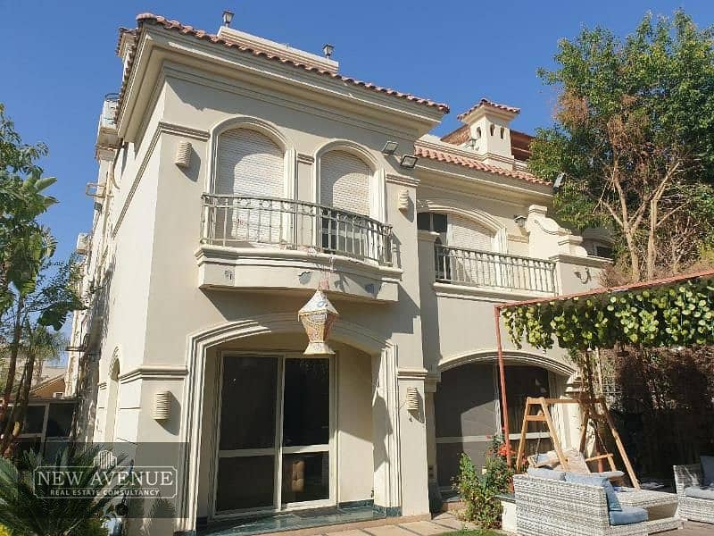 Fully finished Villa in Patio 4 Quadro Shorouk , bua 225,3 bedrooms (2 master),4 bathrooms and 3 pieces reception 7