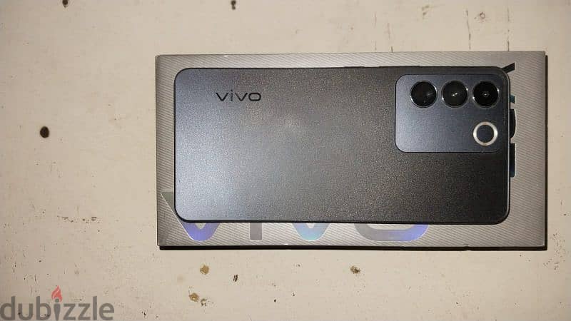 vivo 27e 1