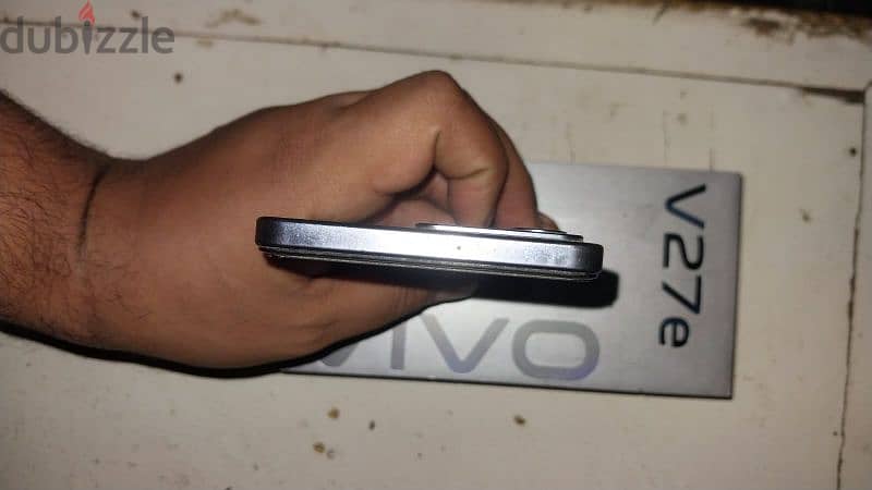 vivo 27e 4