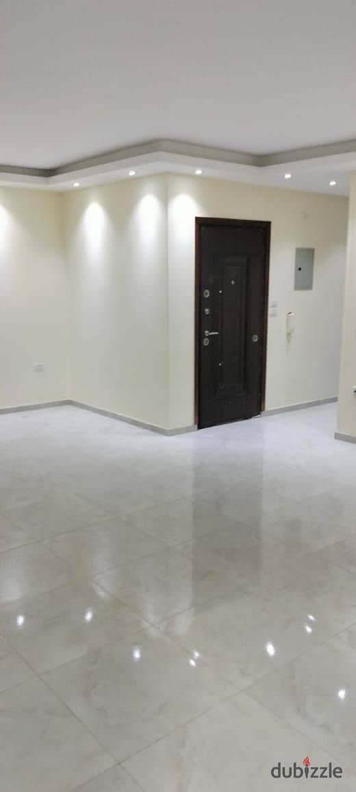 Apartment for sale 210m El Mokkatam (Al - Hadaba alOlya ) 1