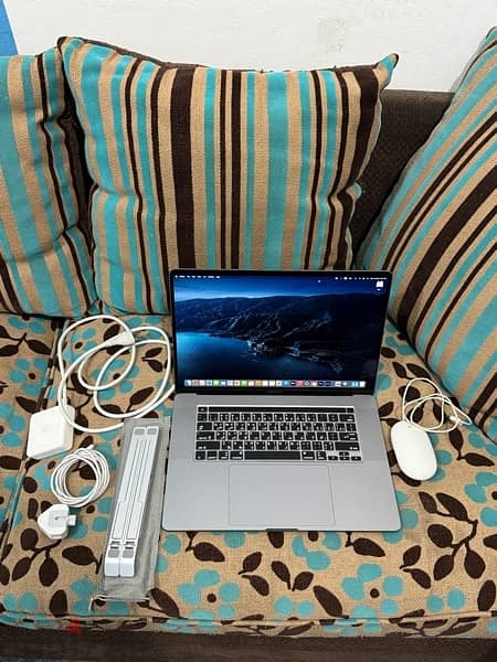 MACBOOK PRO 16-INCH, 2019 1