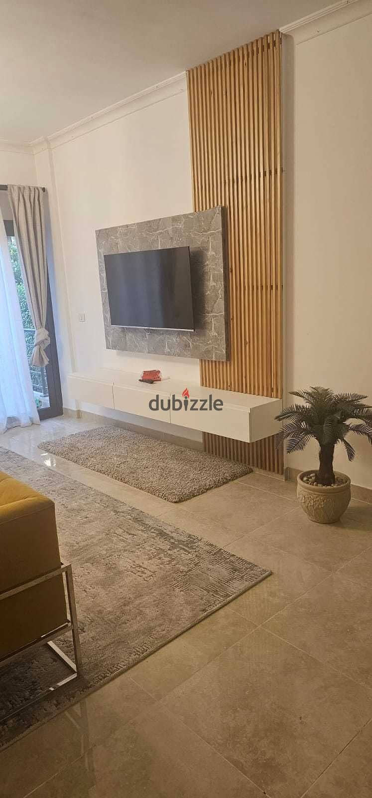 compound Apartment for rent fully furnished in fifth square شقة للابجار مفروشة و مكيفة ارضي بحديقة  في كمبوند فيفث سكوير المراسم 2