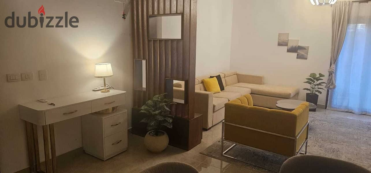 شقة للابجار مفروشة و مكيفة بالكامل في كمبوند فيفث سكوير المراسم Apartment ground floor for rent fully furnished in fifth square compound . 9