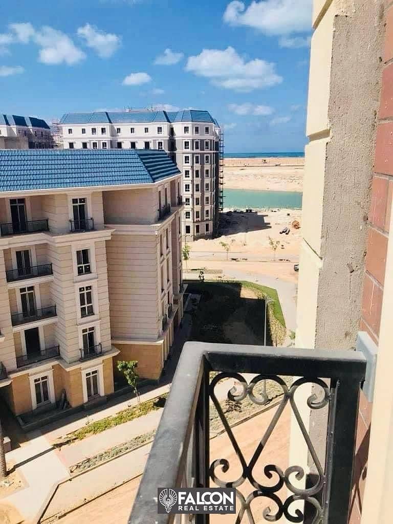 Immediate receipt of a 127-square-meter apartment in the Latin Quarter, with a full view of Lake El Alamein, ultra-super-lux finishing, with facilitie 4