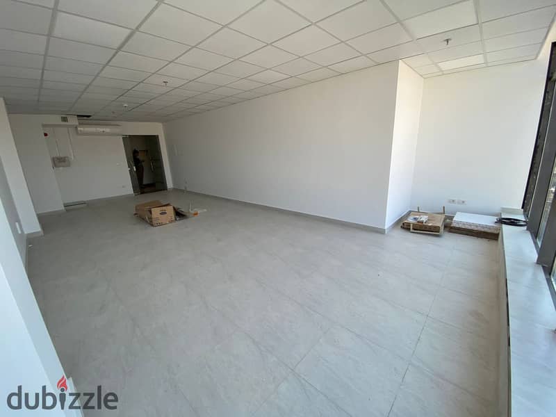 مكتب للايجار في ذا جيت قلب الشيخ زايد  office for rent in the gate in the heart of el sheikh zayed 3