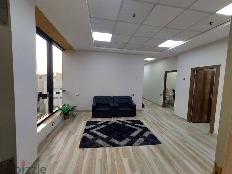 مكتب اداري للايجار 200م في مبني اداري في التجمع الخامس Office For Rent 2