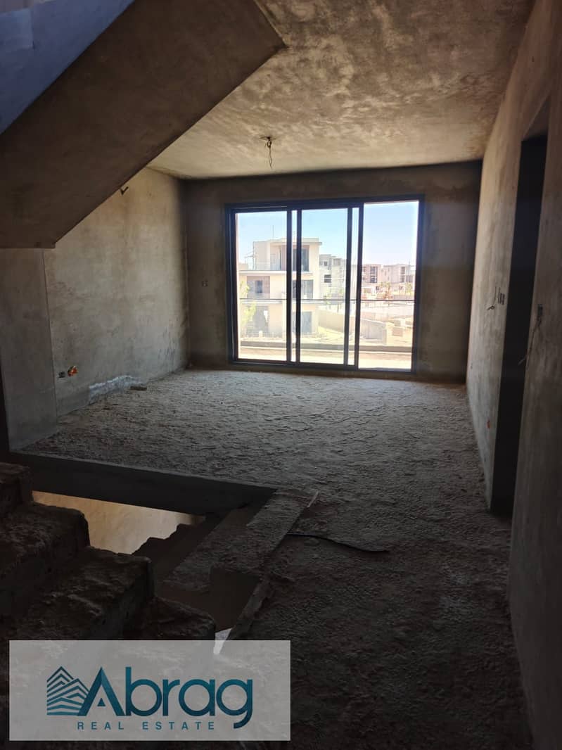 Townhouse for sale in The Estates Sodic Compound, New Zayed , delivery now , with installments, 7