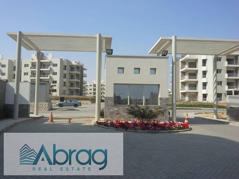 For rent an apartment 134m with kitchen and private garden in The Address Sheikh Zayed Compound 2