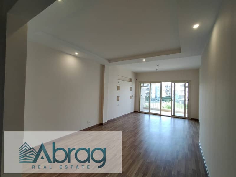 For rent an apartment 134m with kitchen and private garden in The Address Sheikh Zayed Compound 4