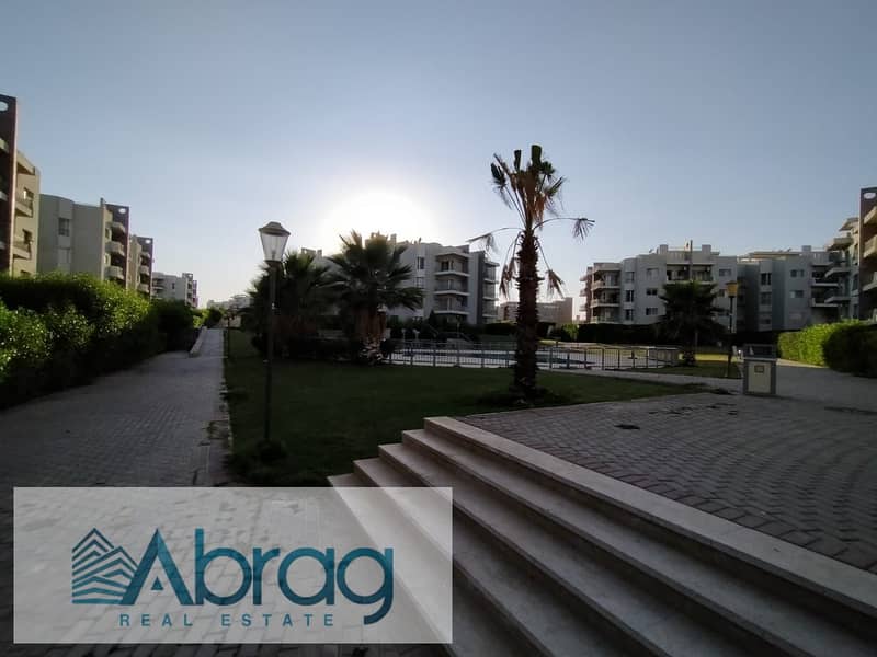 For rent an apartment 134m with kitchen and private garden in The Address Sheikh Zayed Compound 10