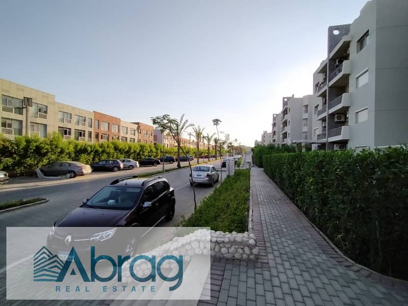 For rent an apartment 134m with kitchen and private garden in The Address Sheikh Zayed Compound 12