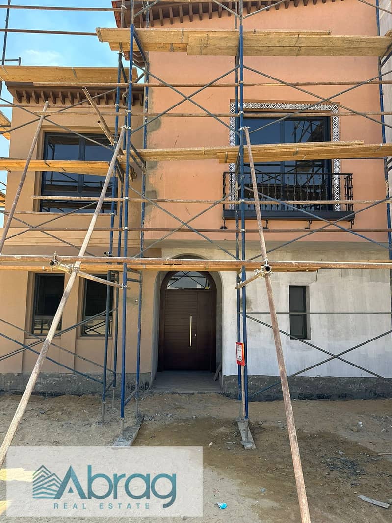 For sale, a townhouse villa with a 10% down payment for 5 years, Village West Compound, Sheikh Zayed 6