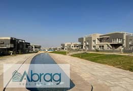 Apartment for sale in Cayan Compound, Sheikh Zayed, prime location