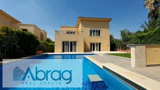 Corner villa for rent, with air conditioners and kitchen, with a swimming pool, in El Guezira Compound, Sheikh Zayed