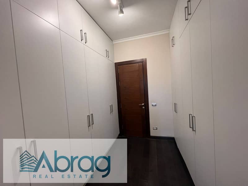 Corner villa for rent, with air conditioners and kitchen, with a swimming pool, in El Guezira Compound, Sheikh Zayed 17