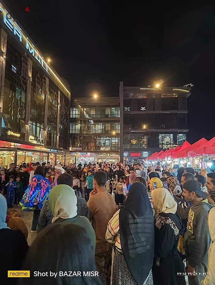 A 50-square-meter shop for immediate delivery, directly facing Town Center Mall, the most densely populated mall in El Shorouk 4