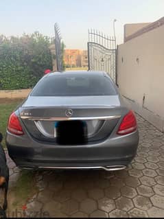 Mercedes-Benz C180 2018 Wakeel 0