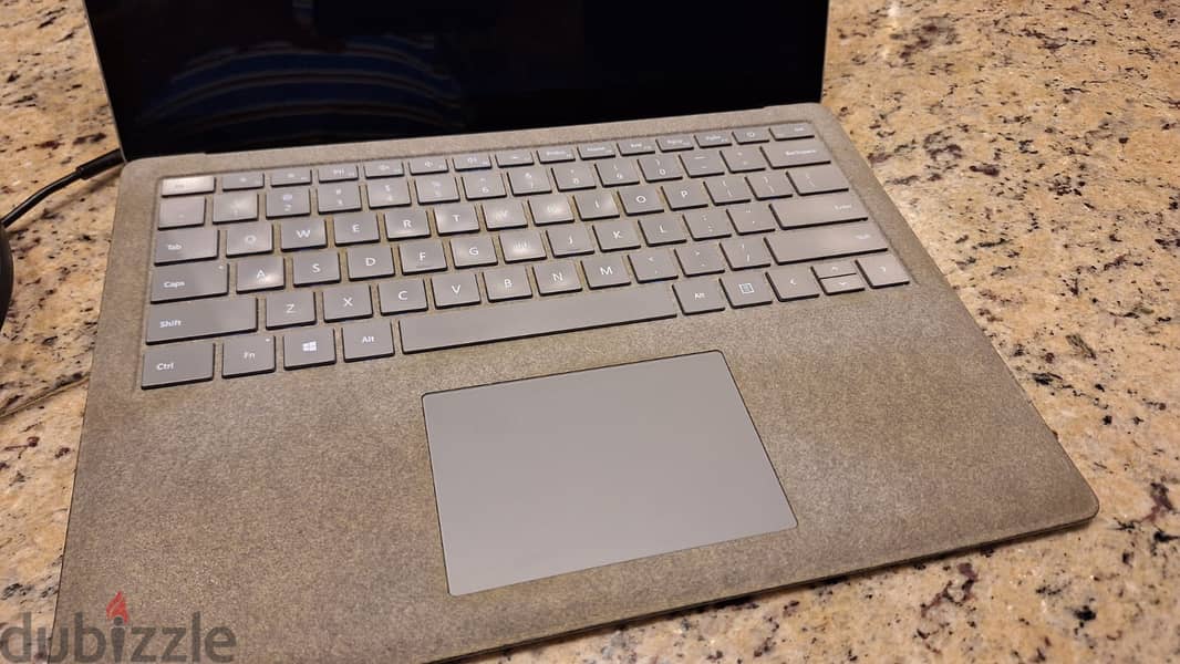 Microsoft Surface Laptop (1st Gen) core-i7, 16GB RAM, 1TB SSD 2