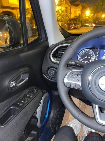 Jeep Renegade جيب رينجيد للبيع 4