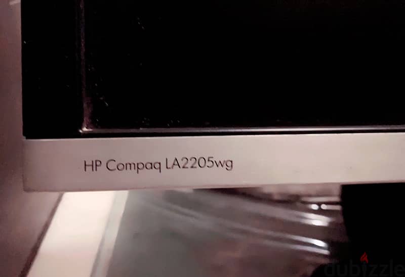 شاشه hp   22 بوصه lcd 1