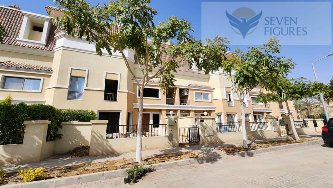 Town house for sale  The Butterfly , Mostakbal City - Madinet Masr,with 42% cash discount  Neighbors Madinaty ,Aliva Mountain View,Bloomfields tatweer 2