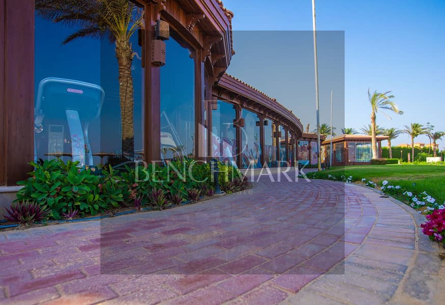 Sea chalet for sale 80 m finished in Blue Blue next to Mountain View and Porto Sokhna sea view installments over 9 years 40% cash discount 23