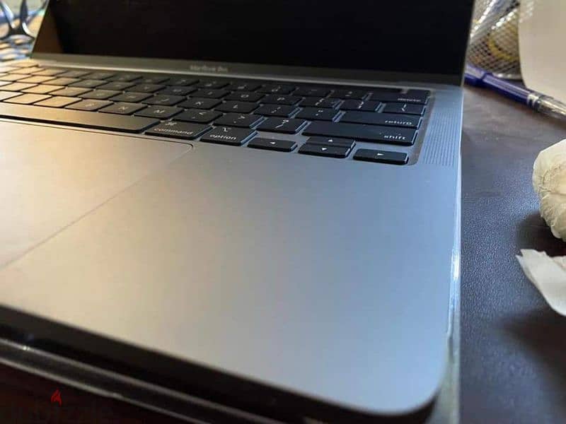 MacBook Pro 13 Inch M1 16G / 512 GB 4