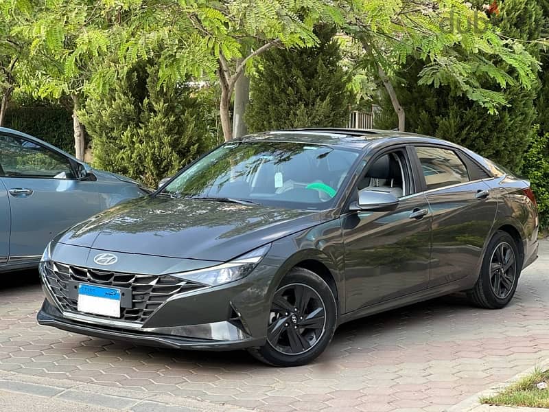 Hyundai Elantra Cn7  2022  الفئة الخاسمة)) زيروو بمعنى الكلمة)) 5