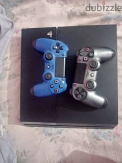 ps4 fat two controllers