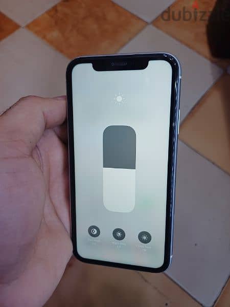 للبيع ايفون XR متفتحش بحالة الزيرو مساحة 64 ومستعد للكشف عليه 2