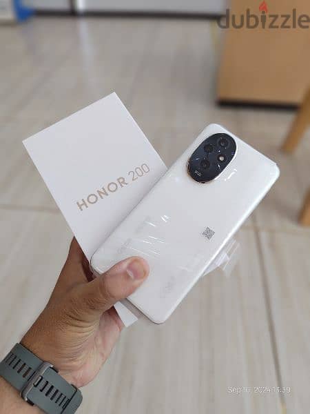 Honor 200 5G 512/12GB العادى مش البرو 0