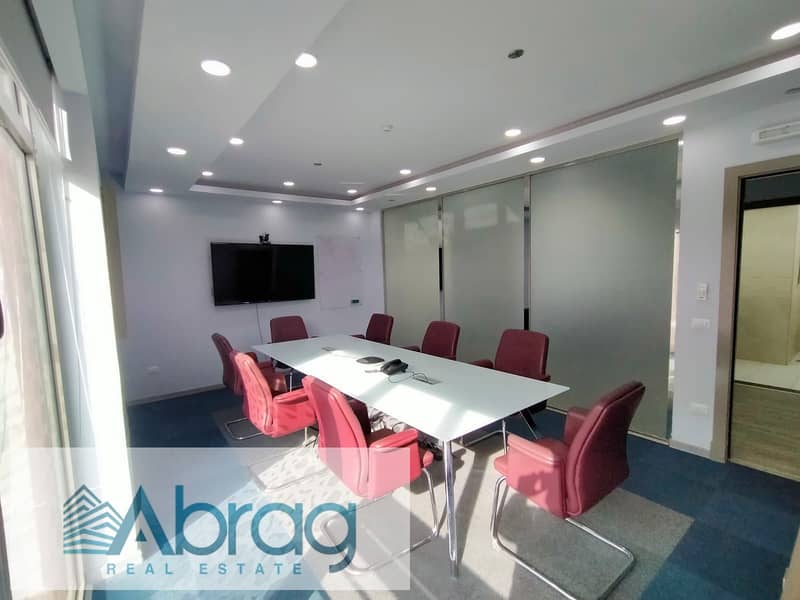 Administrative headquarters for rent in Sheikh Zayed Mall, The Courtyard, fully finished and furnished 4